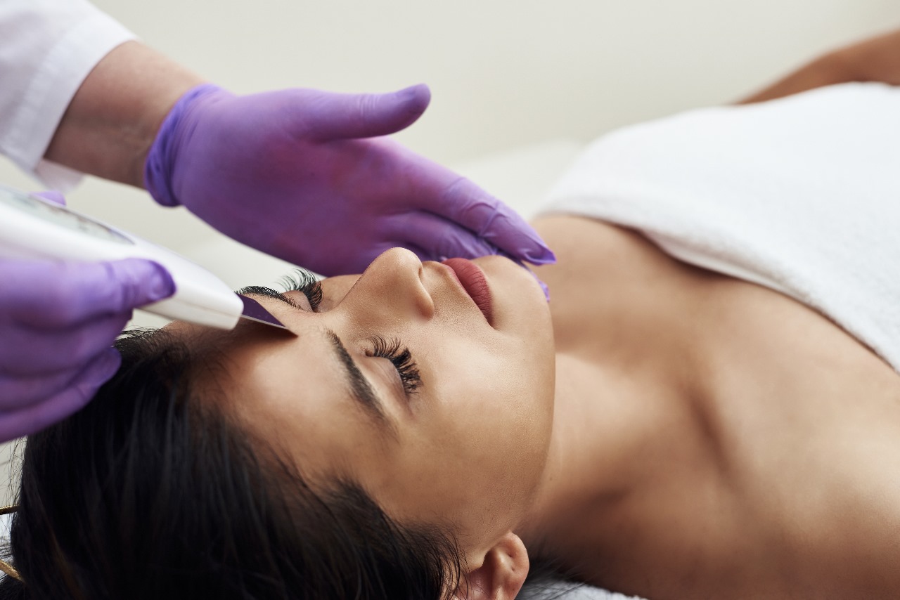 Micro needling RF (Endymed Intensif)