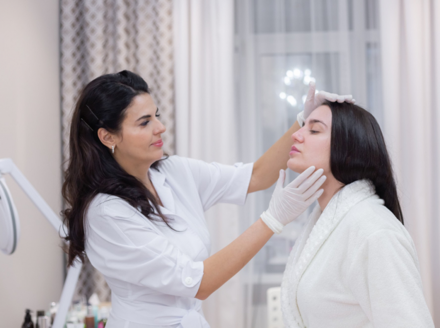 Double Chin Removal Treatment in Delhi