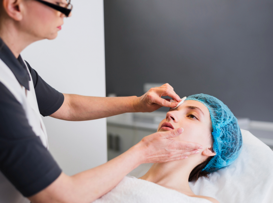 Hormonal Acne Treatment in Delhi